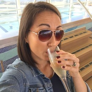 Meet your Posher, Kelly